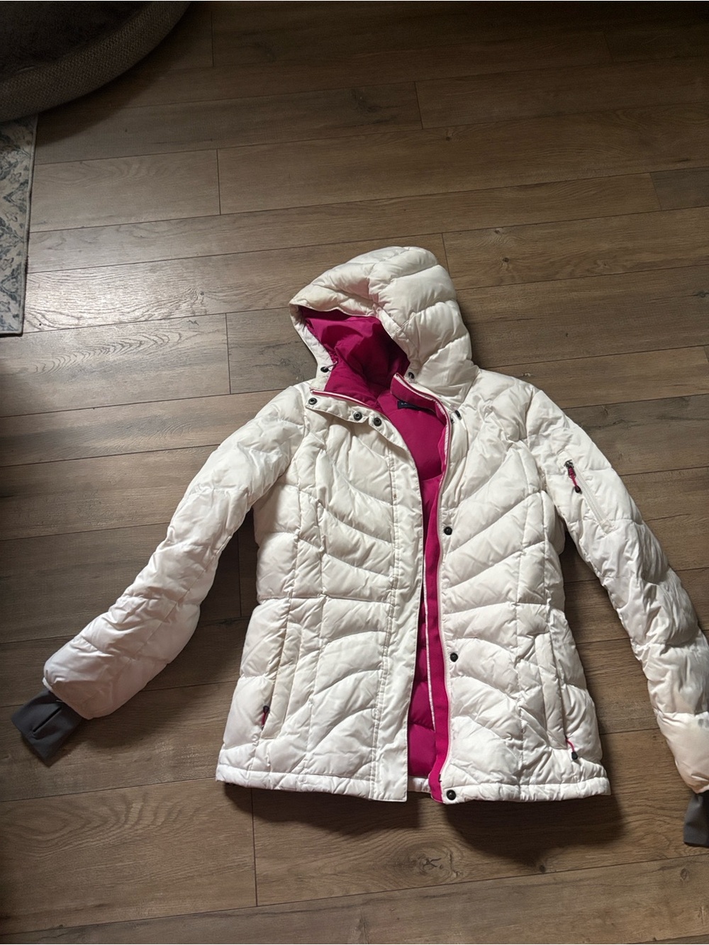 Lands' End White Hooded Puffer Jacket with Pink Lining